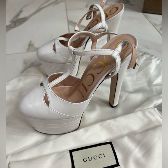 Gucci Leather Platform Pump in White - Picture 2 of 9